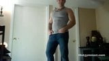 Flexible CUMMING muscle man!!!! snapshot 3