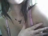 Menina mostrando tatuagem em seu lugar especial snapshot 9