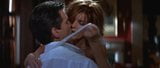 Rene Russo - el asunto de Thomas Crown snapshot 2