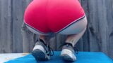 Je fais du sport en short rouge snapshot 4