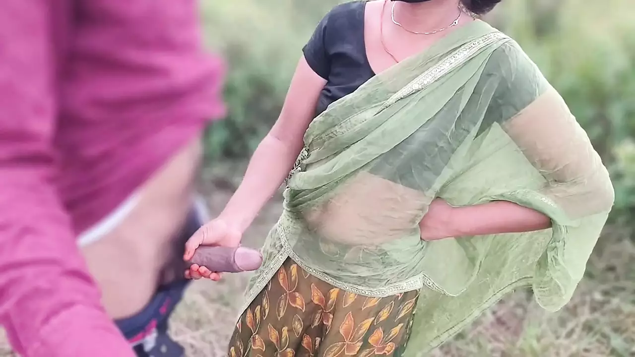 Noul VLOG Hindi cu Desi Village Village Ki Girl Jungle Mein Pyar Se Chudai, Ladki BDA Cock Dekh Aaye, Full Hindi Limit