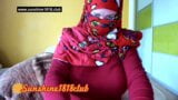 Рыжая в хиджабе, большие сиськи, мусульманка перед камерой 10 22 snapshot 22