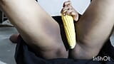 Madrastra juega con el maíz cuando está cachonda snapshot 7