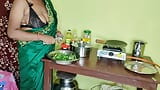 Indische vrouw porno met Hindi-audio snapshot 1