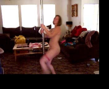 Kelly B pole dancing