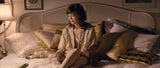 Mandy Moore - Swinging with the Finkels snapshot 1