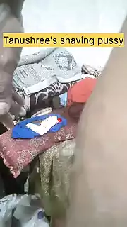 How to Shave 🪒 Tanushree Her Pussy: Indian Close-up Porn | xHamster