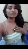 Swathi Naidu spettacolo di nudo, prima clip mobile selfie snapshot 7