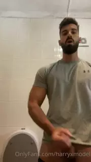 Amazingly Hot Guy Shoots a Tasty Load: Gay Muscular Porn | xHamster