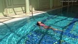 Jessica Lincoln hete tiener onder water snapshot 7