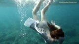 Young sluts swim naked and alone snapshot 13