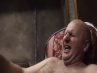 Chiroyli va yumshoq jinsiy massaj