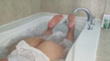 Latina braucht Hilfe unter der Dusche snapshot 9