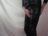 Costum de pisică din latex snapshot 5