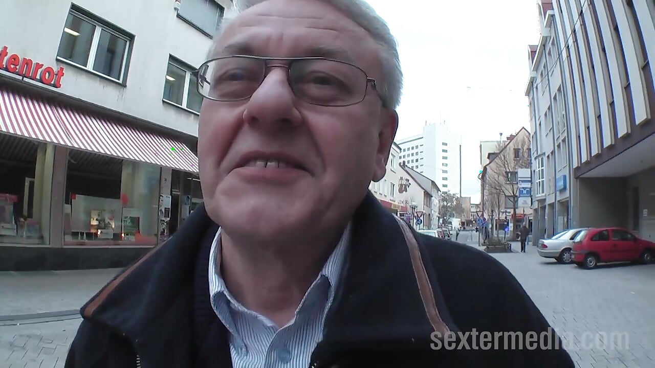 Pensioner Helmut fucks only teenies