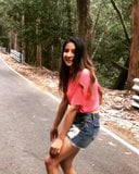 Сиськи тамильского босса-босса Sakshi Agarwal snapshot 4