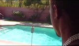 Ošukaná z bazénu na pohovku doma! snapshot 3