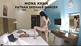 Paquistanesa mariquinha branca balança a bunda para você no quarto de hotel snapshot 1