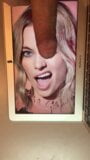 Margot robbie facial cum homenaje snapshot 2