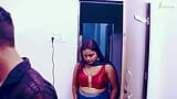 Femme sexy aux gros seins baisée durement par son voisin snapshot 1