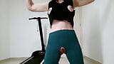 Brazilská miss ukazuje, že roztrhané kalhoty na jógu jsou nejlepší na cvičení snapshot 6