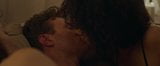 Nathalie Emmanuel e Britt Lower - '' Holly ha dormito '' snapshot 9