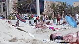 Voyeur, as lésbicas da praia fazem sexo sem vergonha em público snapshot 2