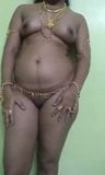 Nude indian aunty with jewels snapshot 5