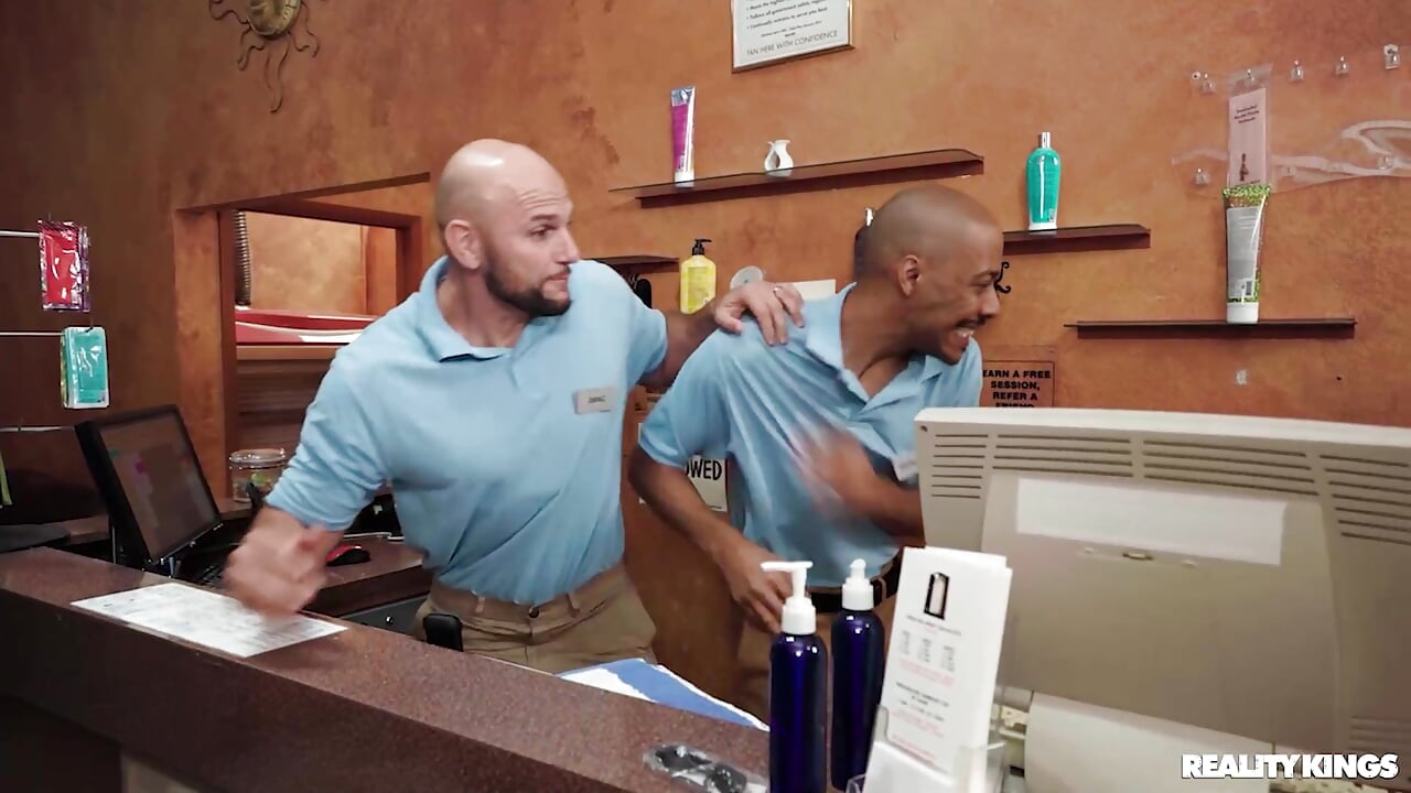 Tag Teamed At The Tanning Salon Reality Kings