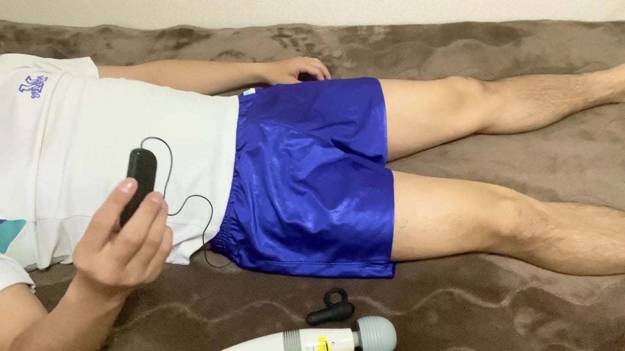 半ズボン　少年　エロ 