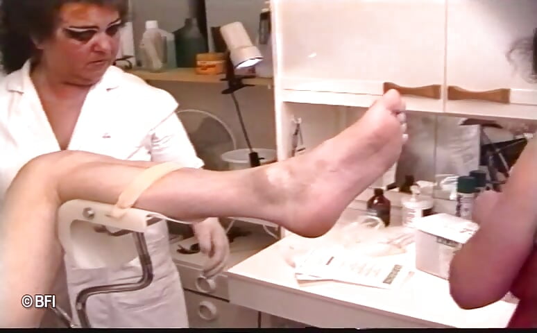 Fisting and cumshot in the nurses office