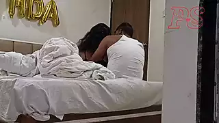 Casal indiano recém-casado faz sexo no quarto - sari sexo - sari ...