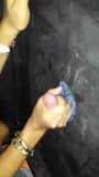 Ella lo termina con una paja en el gloryhole snapshot 1