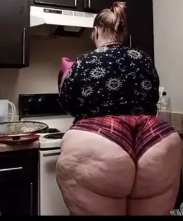BBW SSBBW - Giant Girl with Huge Fat Ass: American Big Tits Porn ...