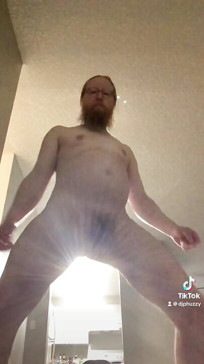 TikTok nude dance