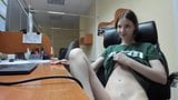 Onani-girl in office snapshot 5