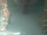 DILDO UND HEEL FICK IM POOL 01 snapshot 3