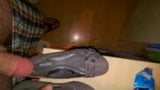 in die schuhe der freundin von user olli 92 gewichst snapshot 5