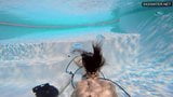 Eva Sasalka und Jason werden beim Ficken unter Wasser beobachtet snapshot 5