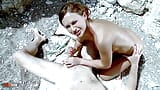 La pornstar caliente Tina Kay stripeando y follando a la playa snapshot 19