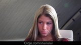 Heißes Teen fickt Muschi ficken des alten Mannes und Blowjob Spermaschlucken snapshot 2