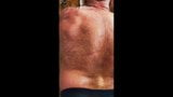 muscle homme homo gay fétichiste fétiche gay poitrine poilu posing vidéo muscle homme douche snapshot 14