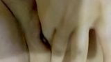 Самостоятельная мастурбация жены в любительском видео snapshot 5