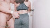 Oszukiwanie pinay gf uprawia seks w łazience z kumplem na siłowni po treningu snapshot 6