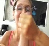 Бабушка сосет и дрочит в видео от первого лица snapshot 8