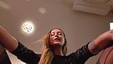 Clarissa - nylon beine pOV spuckende verbale demütigung! snapshot 8