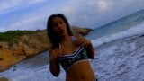 Morena gostosa com mamilos duros leva pau de estranho anal na praia snapshot 1