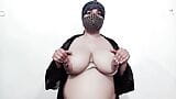 Arab payudara besar wanita sialan pukas dengan dildo snapshot 6