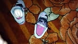 Gozando no Nike Air Max snapshot 1