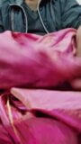 Sfregamento di testa di cazzo con salwar setoso satinato rosa del vicino (31) snapshot 9